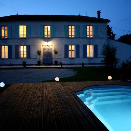 Au Coeur Des Vignes Bed & Breakfast Archiac Exterior photo